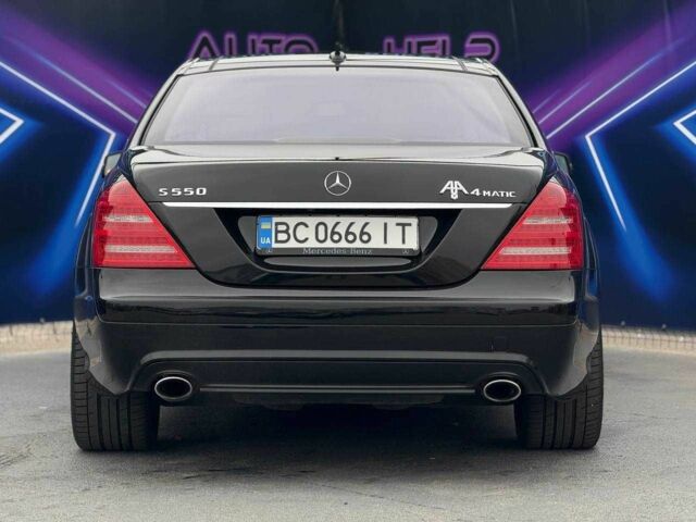 Черный Мерседес С Класс, объемом двигателя 5.5 л и пробегом 265 тыс. км за 10499 $, фото 4 на Automoto.ua