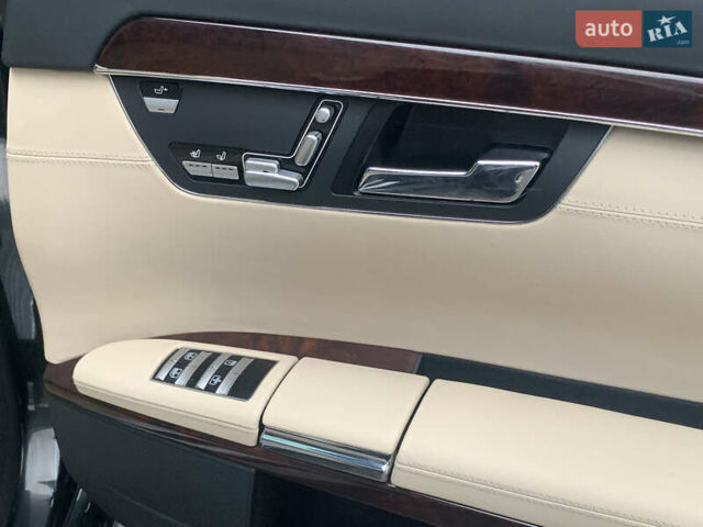 Черный Мерседес С Класс, объемом двигателя 5.51 л и пробегом 249 тыс. км за 14000 $, фото 25 на Automoto.ua