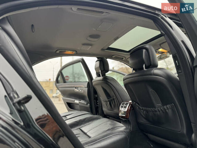 Черный Мерседес С Класс, объемом двигателя 3.5 л и пробегом 217 тыс. км за 10300 $, фото 51 на Automoto.ua