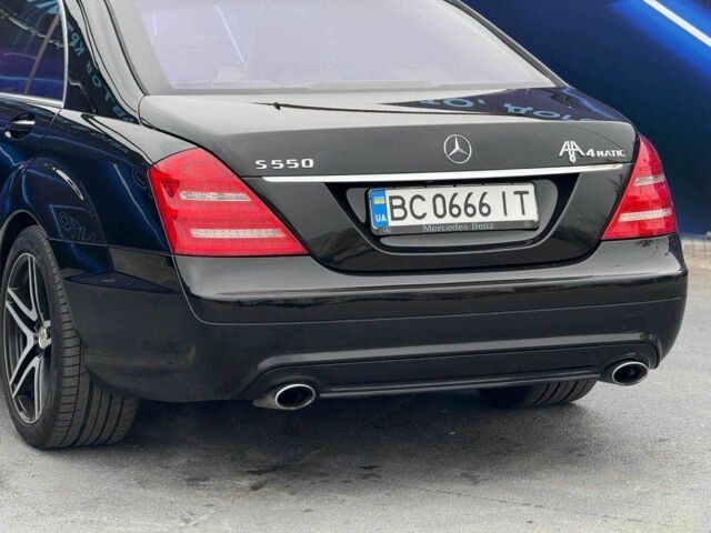 Черный Мерседес С Класс, объемом двигателя 5.5 л и пробегом 265 тыс. км за 10499 $, фото 7 на Automoto.ua