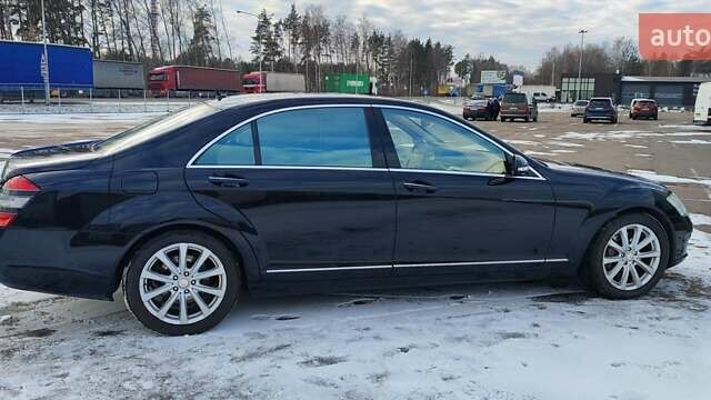 Черный Мерседес С Класс, объемом двигателя 5.46 л и пробегом 29 тыс. км за 38000 $, фото 9 на Automoto.ua