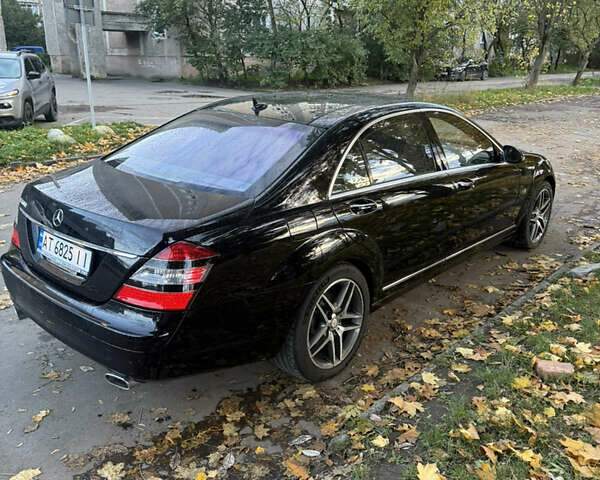 Чорний Мерседес С Клас, об'ємом двигуна 5.5 л та пробігом 155 тис. км за 16800 $, фото 6 на Automoto.ua