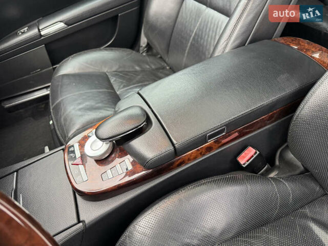 Черный Мерседес С Класс, объемом двигателя 3.5 л и пробегом 217 тыс. км за 10300 $, фото 78 на Automoto.ua