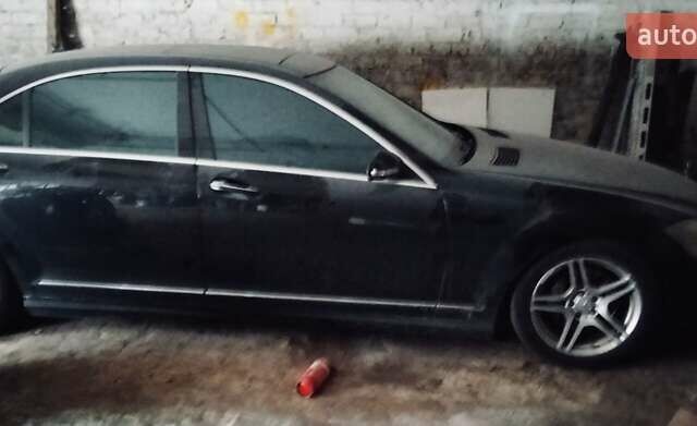 Черный Мерседес С Класс, объемом двигателя 5.46 л и пробегом 120 тыс. км за 6200 $, фото 12 на Automoto.ua