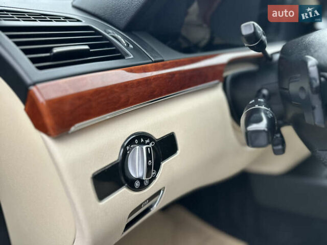 Чорний Мерседес С Клас, об'ємом двигуна 3.5 л та пробігом 220 тис. км за 10800 $, фото 21 на Automoto.ua