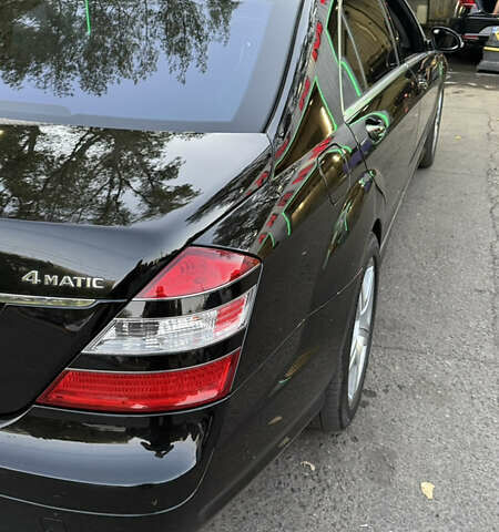 Черный Мерседес С Класс, объемом двигателя 5.5 л и пробегом 226 тыс. км за 12500 $, фото 11 на Automoto.ua