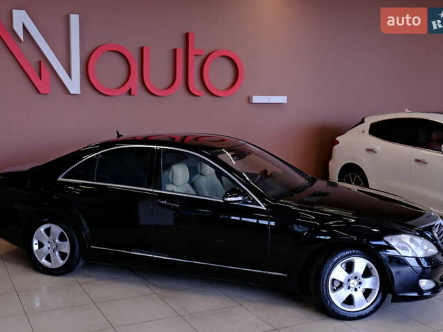 Чорний Мерседес С Клас, об'ємом двигуна 4.7 л та пробігом 218 тис. км за 8900 $, фото 12 на Automoto.ua