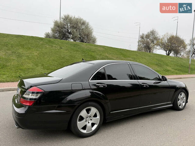 Черный Мерседес С Класс, объемом двигателя 3.5 л и пробегом 305 тыс. км за 7800 $, фото 13 на Automoto.ua