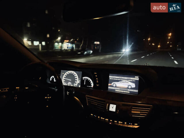 Чорний Мерседес С Клас, об'ємом двигуна 5.5 л та пробігом 303 тис. км за 10400 $, фото 29 на Automoto.ua