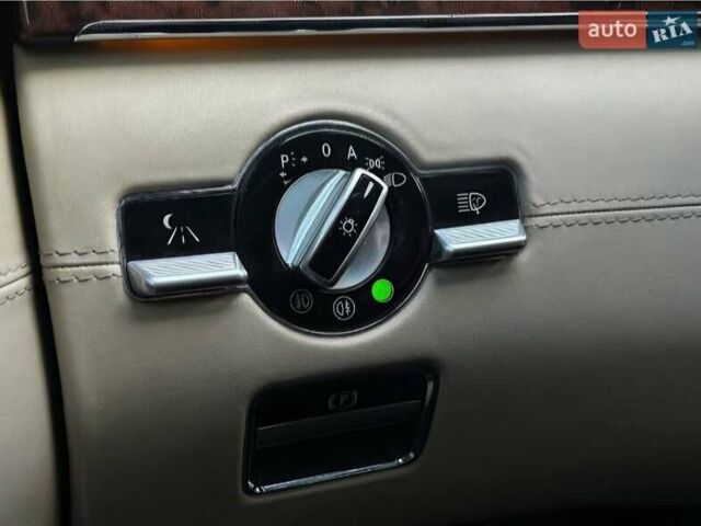 Черный Мерседес С Класс, объемом двигателя 5.5 л и пробегом 205 тыс. км за 11400 $, фото 19 на Automoto.ua