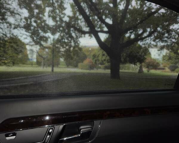 Черный Мерседес С Класс, объемом двигателя 5.46 л и пробегом 322 тыс. км за 15000 $, фото 9 на Automoto.ua