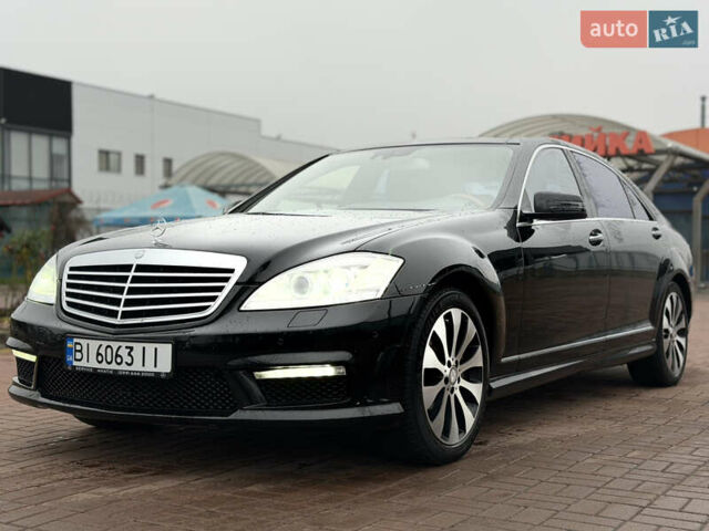 Черный Мерседес С Класс, объемом двигателя 5.46 л и пробегом 295 тыс. км за 13200 $, фото 5 на Automoto.ua