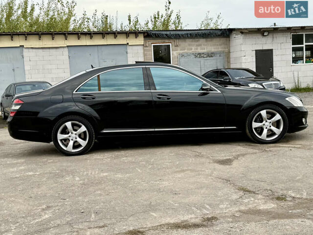 Мерседес С Класс 2007 в Ровно на Automoto.ua Черный Мерседес С Класс, объемом двигателя 5.5 л и пробегом 323 тыс. км за 8999 $, фото 28 на Automoto.ua
