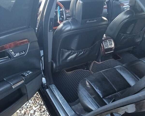 Черный Мерседес С Класс, объемом двигателя 5.5 л и пробегом 204 тыс. км за 12650 $, фото 28 на Automoto.ua