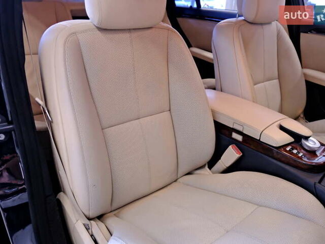 Чорний Мерседес С Клас, об'ємом двигуна 4.7 л та пробігом 218 тис. км за 8900 $, фото 54 на Automoto.ua