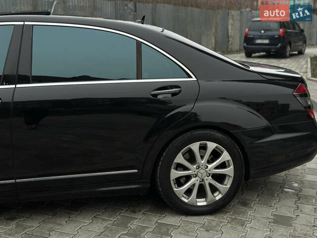 Черный Мерседес С Класс, объемом двигателя 5.46 л и пробегом 270 тыс. км за 8700 $, фото 17 на Automoto.ua