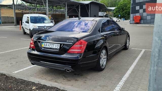 Черный Мерседес С Класс, объемом двигателя 5.5 л и пробегом 288 тыс. км за 11999 $, фото 8 на Automoto.ua