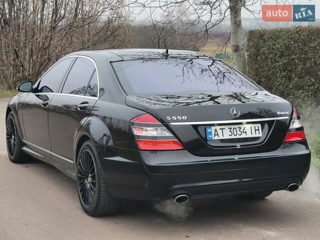 Черный Мерседес С Класс, объемом двигателя 5.5 л и пробегом 300 тыс. км за 9999 $, фото 7 на Automoto.ua