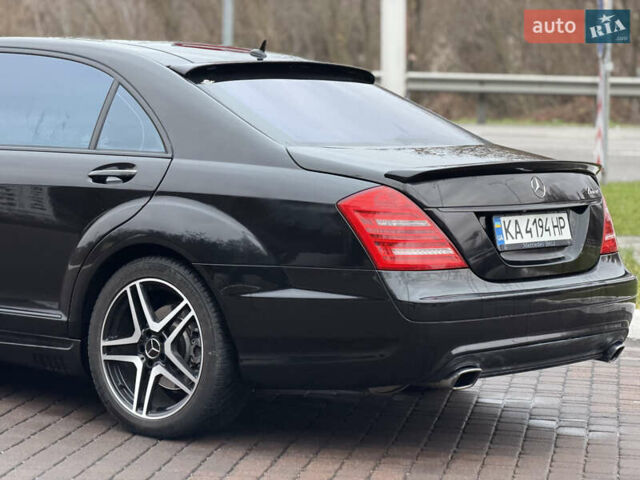 Чорний Мерседес С Клас, об'ємом двигуна 5.46 л та пробігом 160 тис. км за 9990 $, фото 18 на Automoto.ua