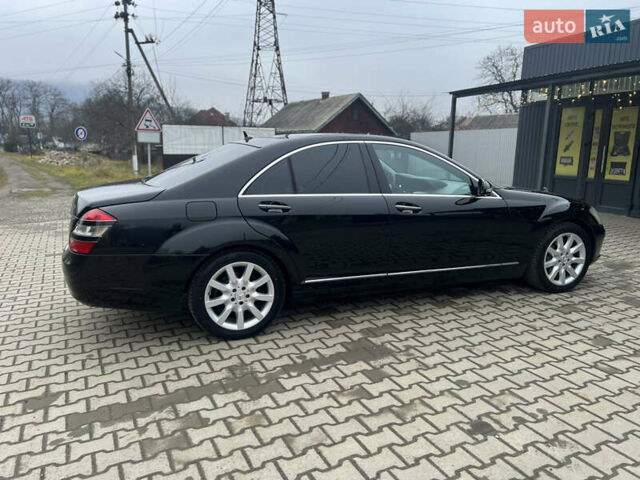 Черный Мерседес С Класс, объемом двигателя 3 л и пробегом 300 тыс. км за 14200 $, фото 12 на Automoto.ua