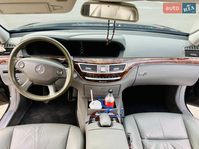 Черный Мерседес С Класс, объемом двигателя 3 л и пробегом 304 тыс. км за 13500 $, фото 20 на Automoto.ua
