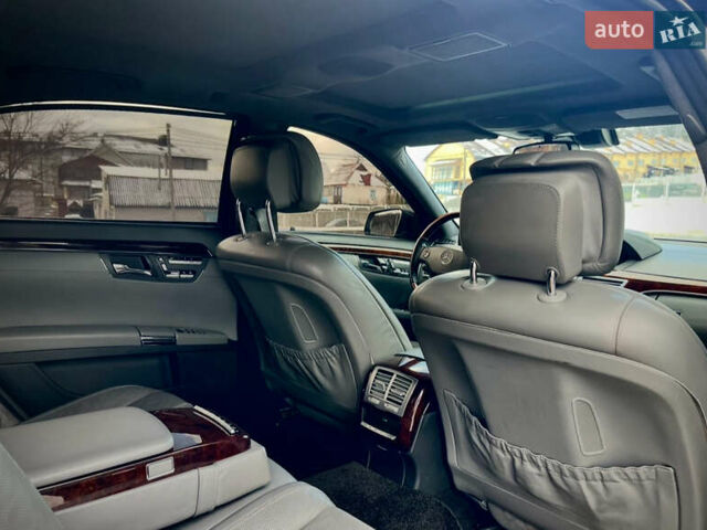 Чорний Мерседес С Клас, об'ємом двигуна 5.46 л та пробігом 160 тис. км за 9990 $, фото 21 на Automoto.ua