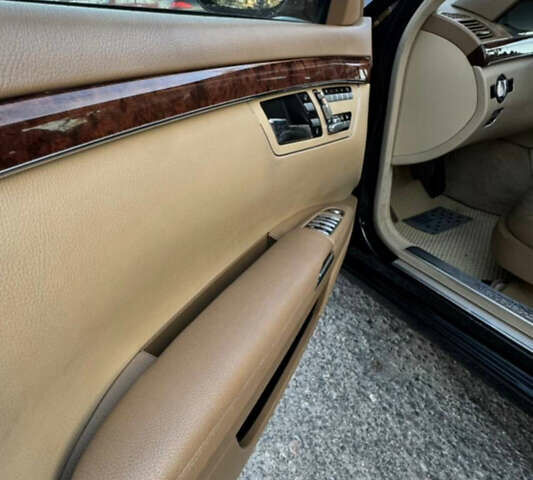 Черный Мерседес С Класс, объемом двигателя 2.99 л и пробегом 300 тыс. км за 10200 $, фото 13 на Automoto.ua