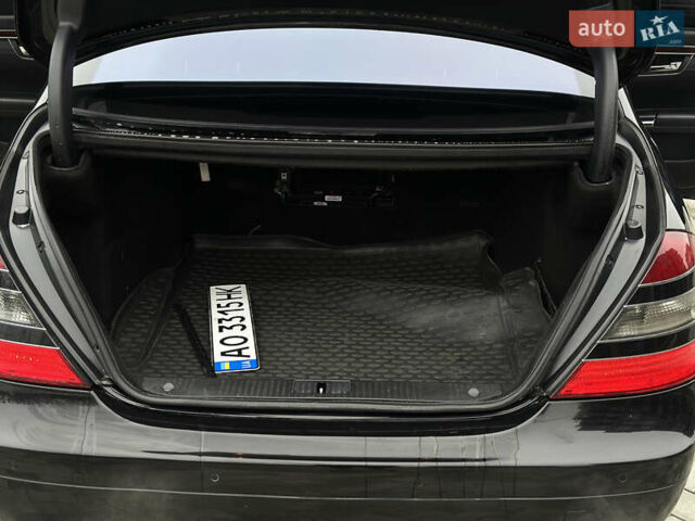 Черный Мерседес С Класс, объемом двигателя 5.46 л и пробегом 270 тыс. км за 8700 $, фото 19 на Automoto.ua