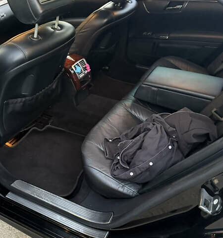 Черный Мерседес С Класс, объемом двигателя 5.5 л и пробегом 226 тыс. км за 12500 $, фото 8 на Automoto.ua