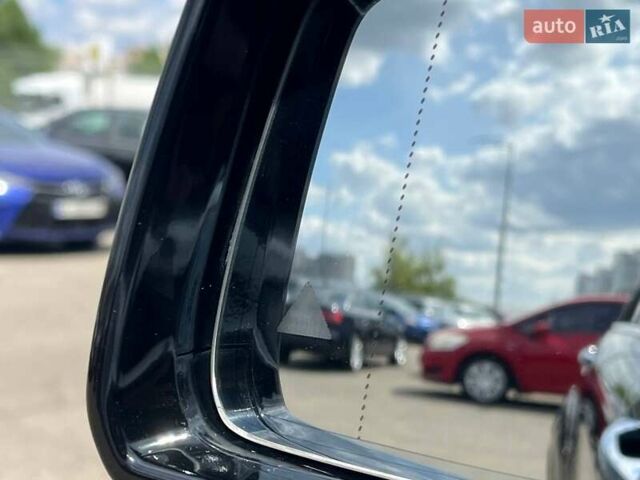 Черный Мерседес С Класс, объемом двигателя 6.21 л и пробегом 150 тыс. км за 17990 $, фото 13 на Automoto.ua