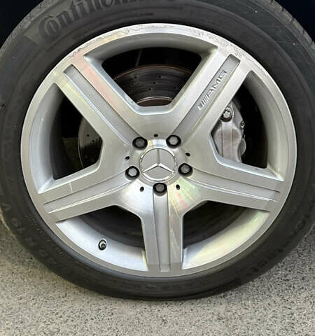 Черный Мерседес С Класс, объемом двигателя 5.5 л и пробегом 226 тыс. км за 12500 $, фото 5 на Automoto.ua