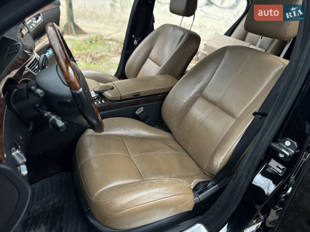 Чорний Мерседес С Клас, об'ємом двигуна 5.5 л та пробігом 288 тис. км за 10950 $, фото 16 на Automoto.ua