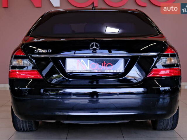 Чорний Мерседес С Клас, об'ємом двигуна 4.7 л та пробігом 218 тис. км за 8900 $, фото 21 на Automoto.ua