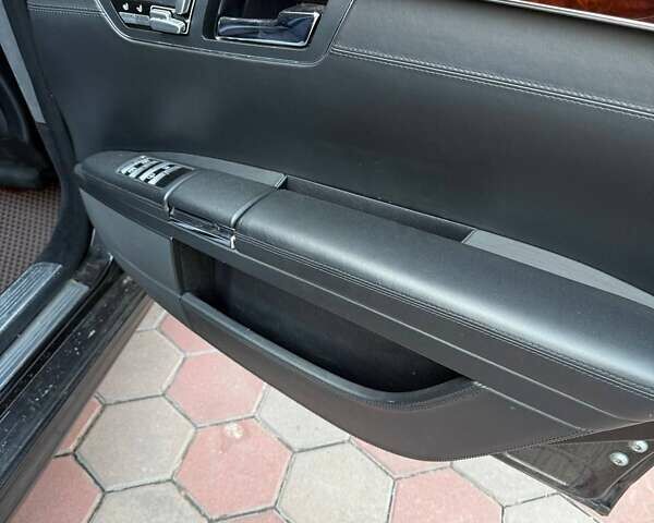 Чорний Мерседес С Клас, об'ємом двигуна 5.5 л та пробігом 240 тис. км за 12200 $, фото 21 на Automoto.ua