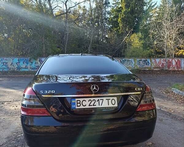 Мерседес С Класс 2007 в Львове на Automoto.ua Черный Мерседес С Класс, объемом двигателя 3.2 л и пробегом 320 тыс. км за 15000 $, фото 5 на Automoto.ua