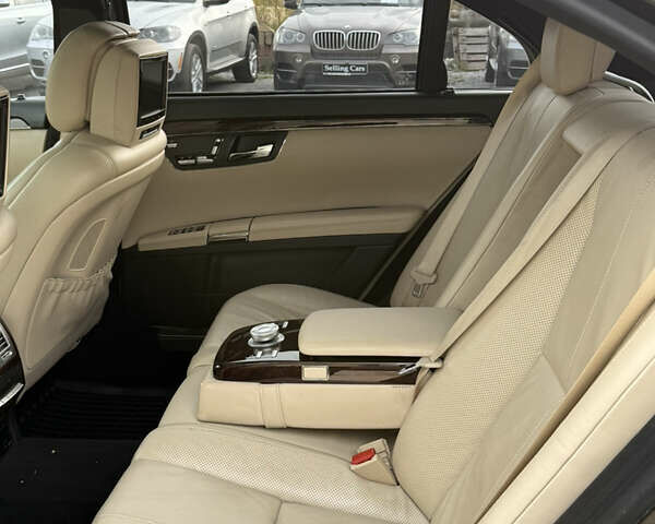 Мерседес С Класс 2007 в Ровно на Automoto.ua Черный Мерседес С Класс, объемом двигателя 5.5 л и пробегом 323 тыс. км за 8999 $, фото 46 на Automoto.ua