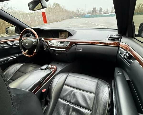 Черный Мерседес С Класс, объемом двигателя 2.99 л и пробегом 319 тыс. км за 12200 $, фото 18 на Automoto.ua