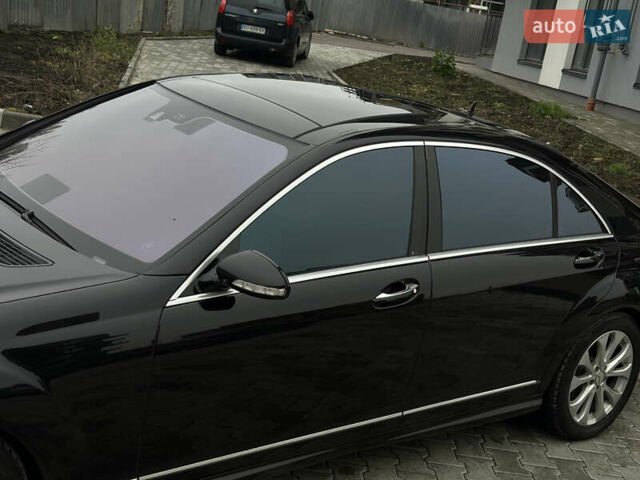 Черный Мерседес С Класс, объемом двигателя 5.46 л и пробегом 270 тыс. км за 8700 $, фото 15 на Automoto.ua