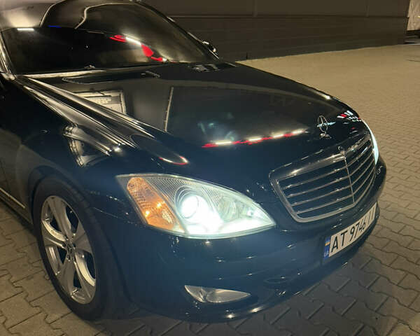 Черный Мерседес С Класс, объемом двигателя 5.5 л и пробегом 176 тыс. км за 8499 $, фото 23 на Automoto.ua