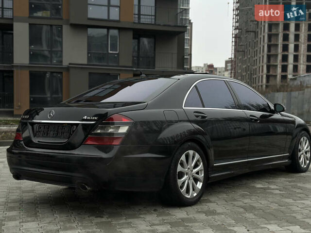 Черный Мерседес С Класс, объемом двигателя 5.46 л и пробегом 270 тыс. км за 8700 $, фото 8 на Automoto.ua