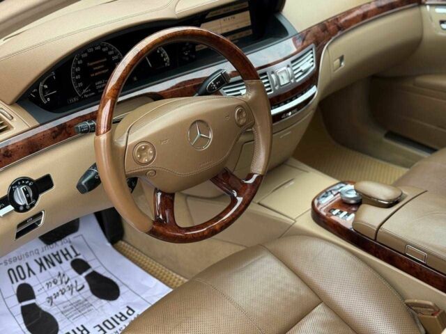 Черный Мерседес С Класс, объемом двигателя 5.5 л и пробегом 265 тыс. км за 10499 $, фото 8 на Automoto.ua