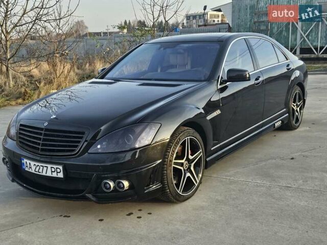 Черный Мерседес С Класс, объемом двигателя 5.46 л и пробегом 267 тыс. км за 12500 $, фото 3 на Automoto.ua
