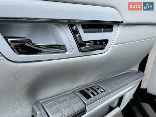 Черный Мерседес С Класс, объемом двигателя 5.5 л и пробегом 81 тыс. км за 33000 $, фото 15 на Automoto.ua