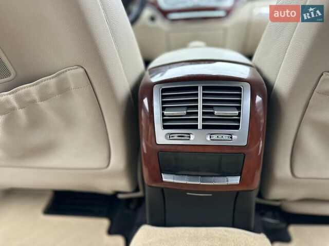 Чорний Мерседес С Клас, об'ємом двигуна 3.5 л та пробігом 220 тис. км за 10800 $, фото 32 на Automoto.ua