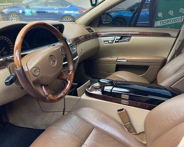 Чорний Мерседес С Клас, об'ємом двигуна 3.5 л та пробігом 340 тис. км за 8450 $, фото 5 на Automoto.ua
