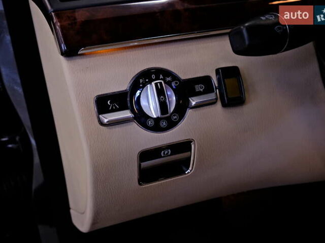 Чорний Мерседес С Клас, об'ємом двигуна 4.7 л та пробігом 218 тис. км за 8900 $, фото 29 на Automoto.ua