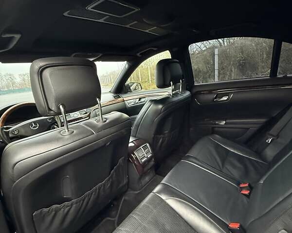 Черный Мерседес С Класс, объемом двигателя 2.99 л и пробегом 319 тыс. км за 12200 $, фото 16 на Automoto.ua