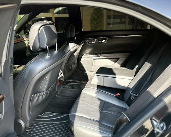 Мерседес С Класс 2007 в Львове на Automoto.ua Черный Мерседес С Класс, объемом двигателя 5.46 л и пробегом 189 тыс. км за 20000 $, фото 10 на Automoto.ua