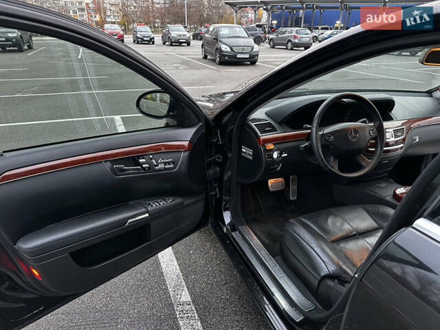 Черный Мерседес С Класс, объемом двигателя 2.99 л и пробегом 208 тыс. км за 14000 $, фото 14 на Automoto.ua