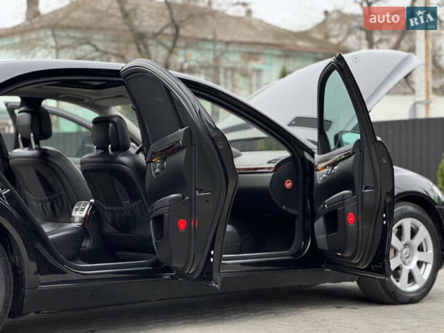 Черный Мерседес С Класс, объемом двигателя 3.5 л и пробегом 217 тыс. км за 10300 $, фото 46 на Automoto.ua